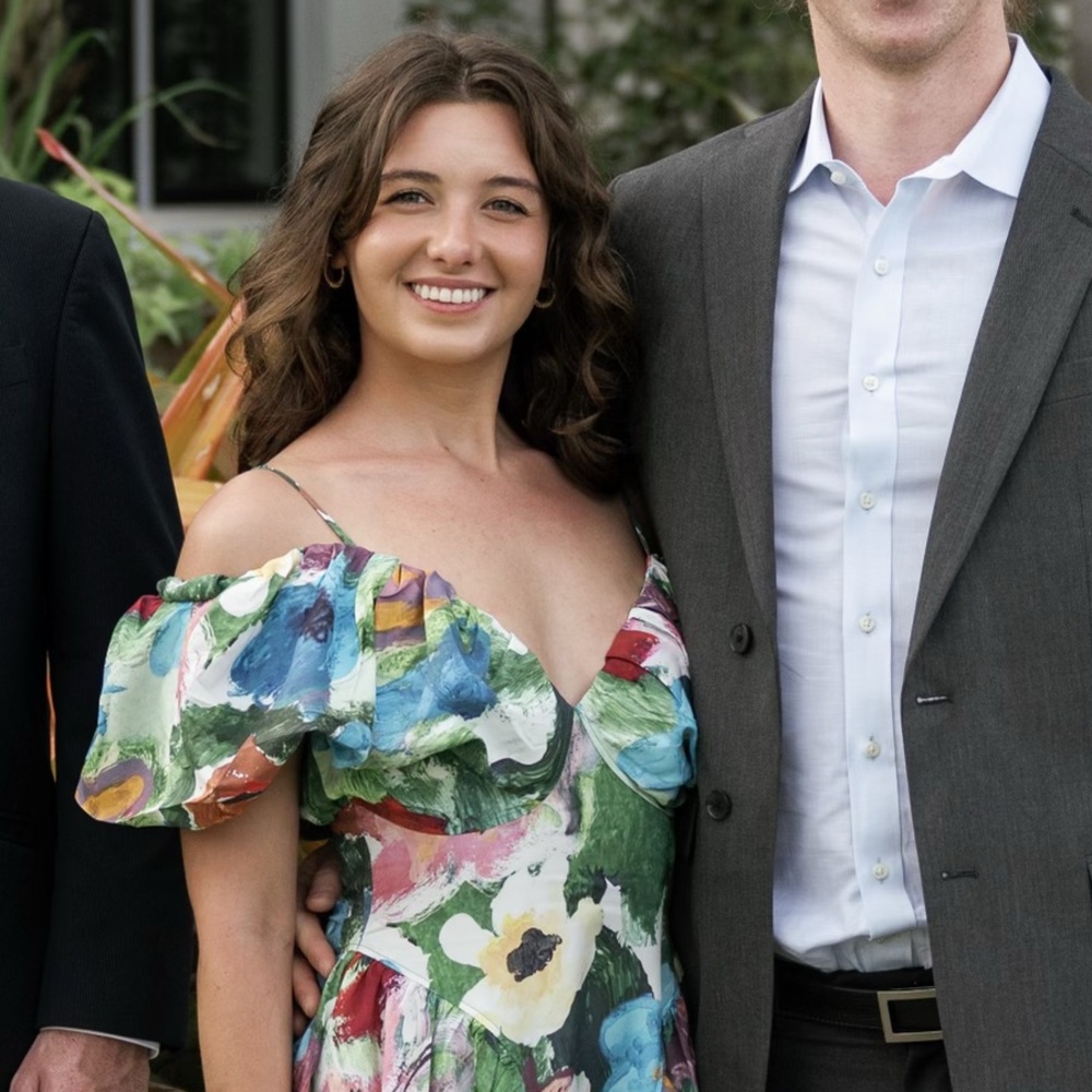 Meet your Posher, Larisa